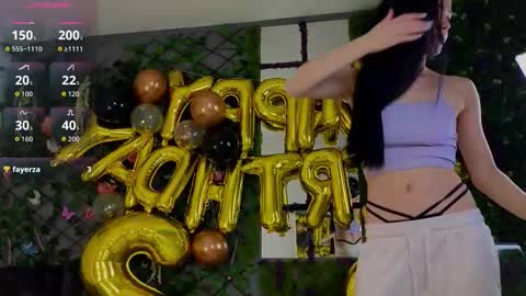 Baby Nico online show from 10-31-25, 04:08