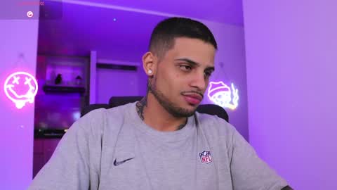 Snapshot of baby_rausch chatting on 12-19-24, 06:56 baby_rausch online show from 12-19-24, 06:56