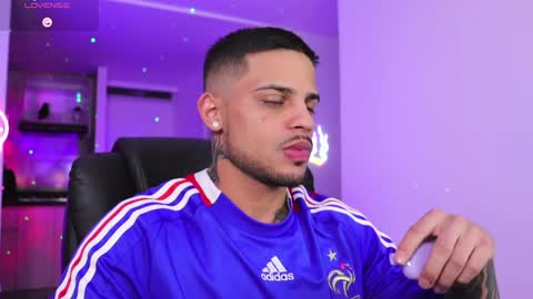 Snapshot of baby_rausch chatting on 12-24-24, 09:28 baby_rausch online show from 12-24-24, 09:28