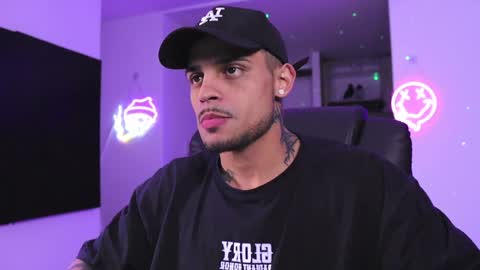 Snapshot of baby_rausch chatting on 01-15-25, 06:33 baby_rausch online show from 01-15-25, 06:33