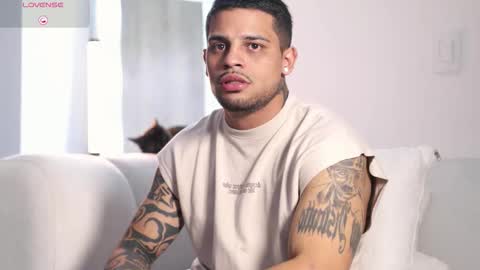 Snapshot of baby_rausch chatting on 11-12-25, 08:04 baby_rausch online show from 11-12-25, 08:04