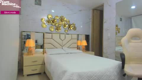 Snapshot of babyangel18_ chatting on 10-02-25, 10:22 ANGEL online show from 10-02-25, 10:22