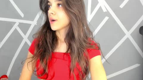 Aylin  online show from 12-21-24, 05:47