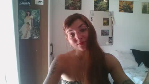 Snapshot of babydemon6 chatting on 01-14-25, 12:45 babydemon6 online show from 01-14-25, 12:45