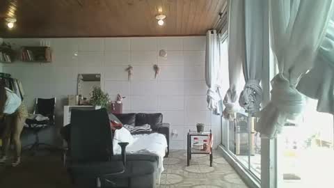 Snapshot of babydemon6 chatting on 09-15-25, 02:28 babydemon6 online show from 09-15-25, 02:28