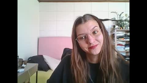 Snapshot of babydemon6 chatting on 10-08-25, 02:04 babydemon6 online show from 10-08-25, 02:04