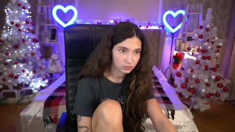 Sasha online show from 12-17-24, 02:01