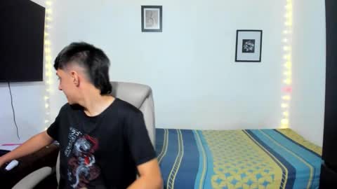 Snapshot of babymaik chatting on 09-10-25, 05:40 babymaik online show from 09-10-25, 05:40