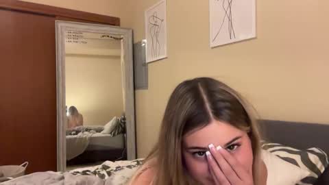 Mia online show from 02-24-25, 09:53