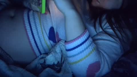 Snapshot of babymom1 chatting on 02-26-25, 01:00 babymom1 online show from 02-26-25, 01:00