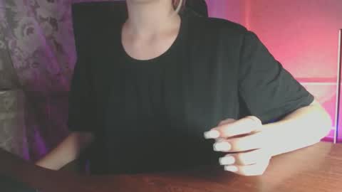 Sonya online show from 10-17-25, 04:53