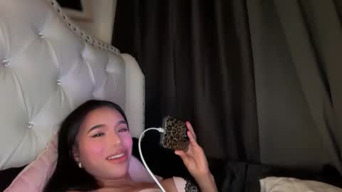 Snapshot of babysabrinaxx chatting on 11-12-25, 02:28 babysabrinaxx online show from 11-12-25, 02:28