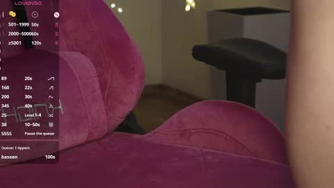 Snapshot of babysaymyname chatting on 12-27-24, 05:16 Sasha online show from 12-27-24, 05:16