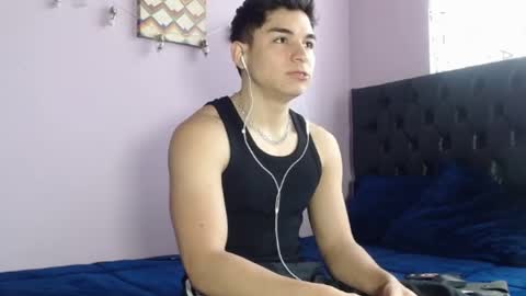 Hey Im Zayn good to see u here online show from 10-23-25, 04:50