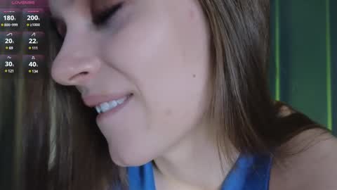 Snapshot of babyyli chatting on 01-01-25, 12:22 Chloe online show from 01-01-25, 12:22