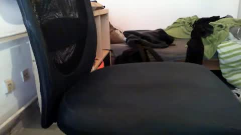 Snapshot of backinblack213 chatting on 12-06-24, 03:33 Back in Black online show from 12-06-24, 03:33