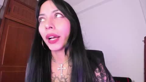 Snapshot of bad_cherry chatting on 10-29-25, 10:33 Bratty Lanita - independent online show from 10-29-25, 10:33