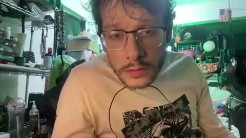 Snapshot of baddaddy215 chatting on 12-31-24, 12:15 baddaddy215 online show from 12-31-24, 12:15