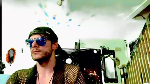 Snapshot of baddaddy215 chatting on 12-31-24, 08:45 baddaddy215 online show from 12-31-24, 08:45