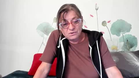 Gina online show from 09-30-25, 02:33