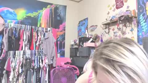 badgirl25alldatime online show from 03-19-26, 02:32