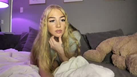 Jade online show from 11-06-25, 03:29