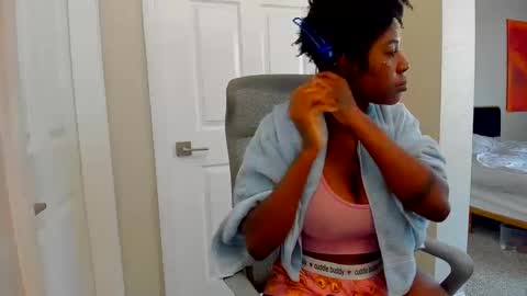 badgurldnay online show from 09-16-25, 03:24
