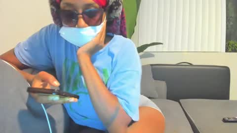 badgurldnay online show from 10-20-25, 04:13