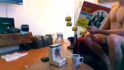 Snapshot of badhombremx chatting on 11-22-25, 09:58 Mexican livin Off the Wall online show from 11-22-25, 09:58