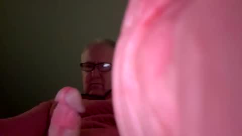 Snapshot of badhusbandbigcock chatting on 01-15-26, 04:17 badhusbandbigcock online show from 01-15-26, 04:17