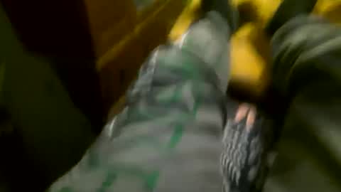 Snapshot of bagalan chatting on 12-23-24, 02:35 Carlos online show from 12-23-24, 02:35