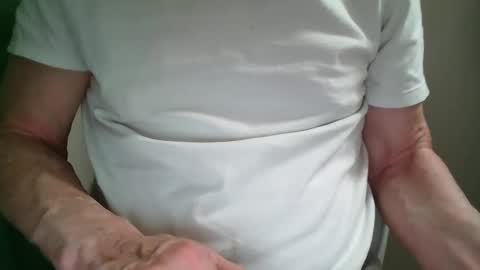 Snapshot of bagalan chatting on 09-12-25, 05:18 Carlos online show from 09-12-25, 05:18