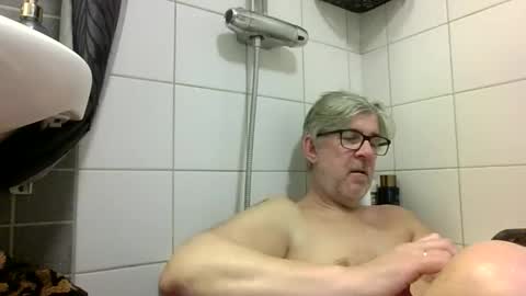 Snapshot of baggelina75 chatting on 03-16-26, 07:51 baggelina75 online show from 03-16-26, 07:51