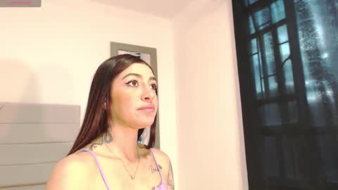 Snapshot of bahianawood chatting on 02-21-25, 12:06 bahianawood online show from 02-21-25, 12:06