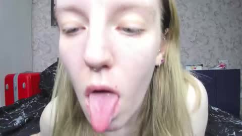 holly online show from 10-14-25, 03:46