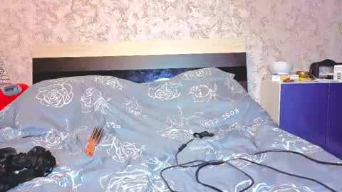 holly online show from 01-18-26, 03:38