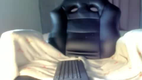 Snapshot of baileyadamss chatting on 11-11-25, 02:55 IM BAILEY online show from 11-11-25, 02:55