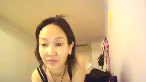 Snapshot of bailliy chatting on 02-14-25, 11:21 bailliy online show from 02-14-25, 11:21