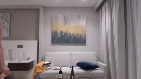 Happy Girl online show from 12-21-24, 06:09