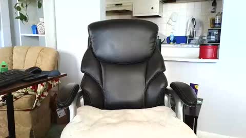 Anthony online show from 10-10-25, 03:11