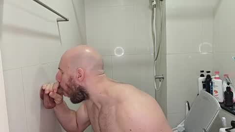 Snapshot of baldyboyy chatting on 11-13-25, 04:00 baldyboyy online show from 11-13-25, 04:00