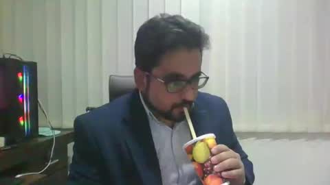 Snapshot of ballbustingslave1987nolimits chatting on 12-12-24, 11:07 Ballbusting Slave online show from 12-12-24, 11:07