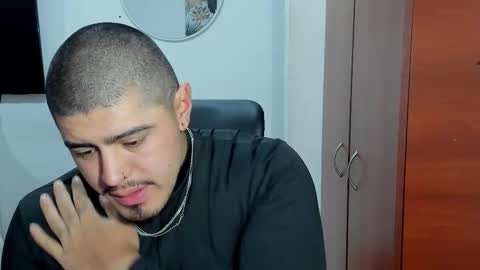 Andres -  online show from 11-28-25, 11:02