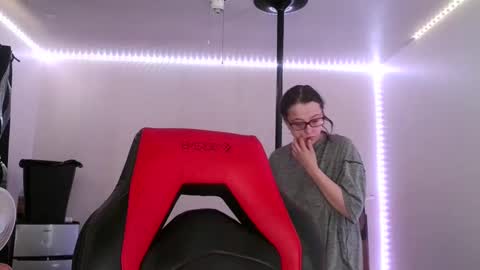 bambiboo8113 online show from 03-04-25, 07:11