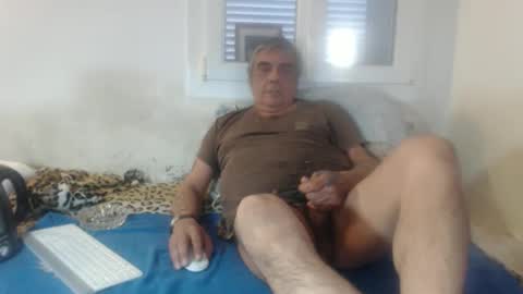 bambino6060 online show from 11-16-25, 02:11