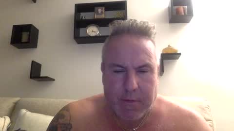 banana5289 online show from 12-04-24, 08:18