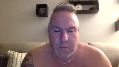 banana5289 online show from 12-07-24, 02:42