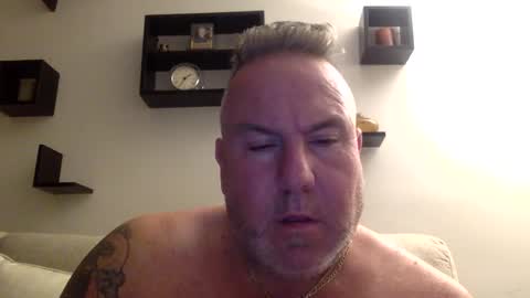 banana5289 online show from 12-08-24, 06:33