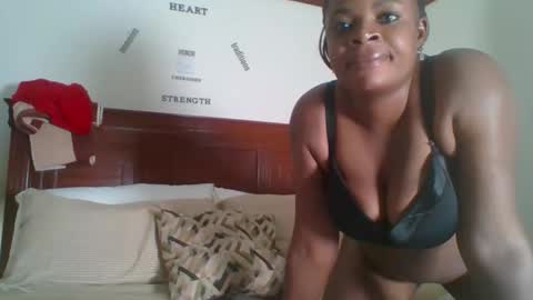 banana_charly online show from 11-11-25, 12:16