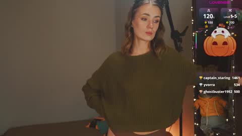 Snapshot of bananya_kitty chatting on 10-19-25, 05:02 Ellen and online show from 10-19-25, 05:02